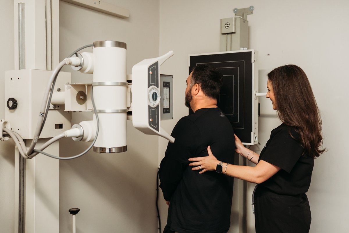 In-house high frequency digital X-ray machine for precise spinal analysis